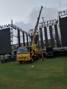 Common Projects That Need Mobile Crane Services